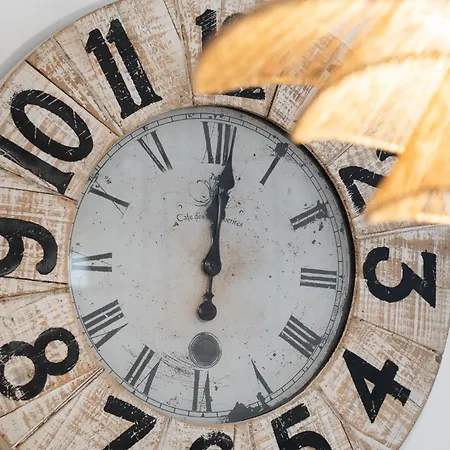 Renting - 35 Massena - Architect Flat Ultimate Charm Massena Center * Nice