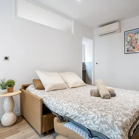 Renting - 35 Massena - Architect Flat Ultimate Charm Massena Center